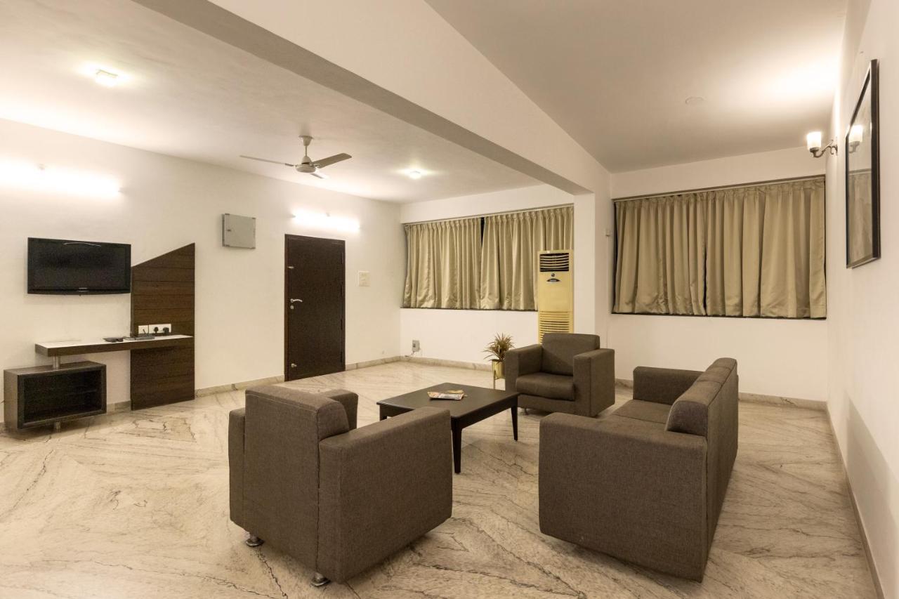 Hotel Paramount Suites & Service Apartments Mangalor Kültér fotó
